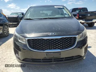 2017 Kia Sedona LX with VIN KNDMB5C13H6224112, listed as a Copart auction lot 70566624 with 101,794 mi miles and Clean Title. Bid and sale history available at carsss.com. Image 5.