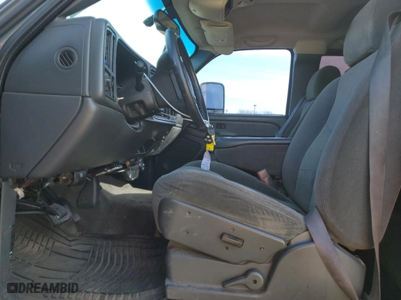 2006 Chevrolet Silverado 1500 LT1 with VIN 2GCEC19T961126032, listed as a Copart auction lot 45683125 with 137,234 mi miles and Salvage Title. Bid and sale history available at carsss.com. Image 7.