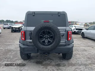2023 Ford Bronco with VIN 1FMEE5DPXPLC01694, listed as a IAAI auction lot 41389276 with 10,512 mi miles. Bid and sale history available at carsss.com. Image 17.