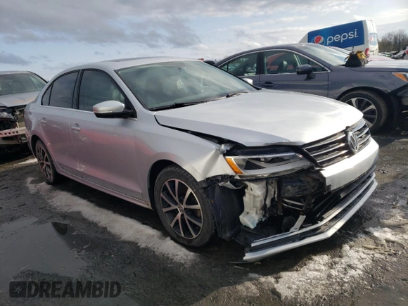 2015 Volkswagen Jetta SE z VIN 3VWD07AJ5FM209898, wystawiony jako Copart lot #49032185 z przebiegiem 173 697 mil mil oraz Szkoda całkowita • Salvage title. Historia ofert i sprzedaży dostępna na DreamBid. Obrazek 4.
