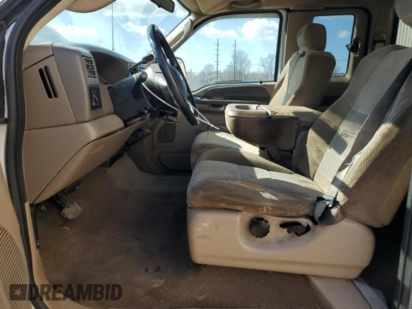 2003 Ford F-250 XL with VIN 1FTNX21L33EB98022, listed as a Copart auction lot 87487844 with 205,917 mi miles and Non repairable. Bid and sale history available at DreamBid. Image 7.