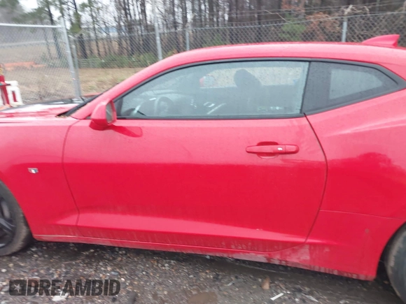 2016 Chevrolet Camaro 2SS с VIN 1G1FH1R78G0143516, выставлен на аукционе IAAI как лот 41566045 с пробегом 95 591 миль миль и . История ставок и продаж доступна на DreamBid. Изображение 14.