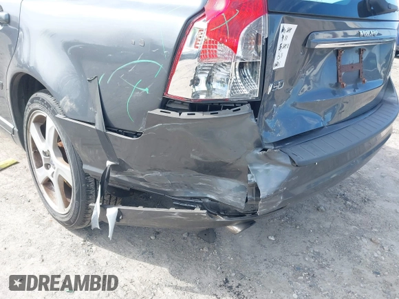 2008 Volvo V50 R-Design с VIN YV1MJ672X82396439, выставлен на аукционе IAAI как лот 41586200 с пробегом 110 267 миль миль и . История ставок и продаж доступна на DreamBid. Изображение 6.