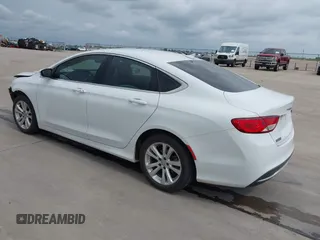 2015 Chrysler 200 Limited z VIN 1C3CCCAB1FN597777, wystawiony jako IAAI lot #42151834 z przebiegiem 257 628 mil mil oraz . Historia ofert i sprzedaży dostępna na DreamBid. Obrazek 3.
