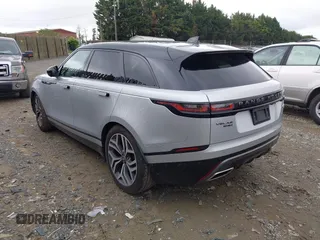 2018 Land Rover Range Rover Velar R-Dynamic HSE z VIN SALYM2RV0JA742422, wystawiony jako IAAI lot #42168647 z przebiegiem 65 298 mil mil oraz . Historia ofert i sprzedaży dostępna na DreamBid. Obrazek 3.