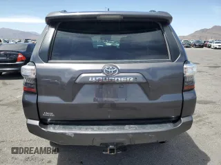 2021 Toyota 4Runner SR5 with VIN JTEMU5JR0M5962609, listed as a Copart auction lot 55848695 with 61,595 mi miles and Salvage title. Bid and sale history available at DreamBid. Image 6.