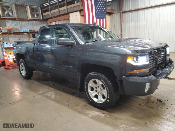 2019 Chevrolet Silverado 1500 LD LT with VIN 2GCVKPEC9K1115831, listed as a Copart auction lot 43033045 with 45,451 mi miles and Salvage Title. Bid and sale history available at carsss.com. Image 4.
