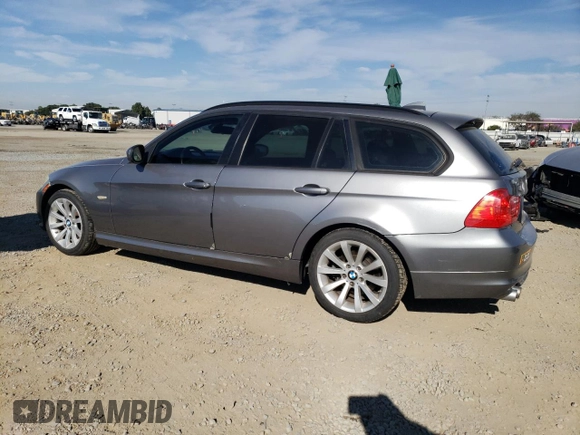 2011 BMW 3 Series 328i with VIN WBAUT9C52BA191581, listed as a Copart auction lot 82901954 with 164,378 mi miles and Clean title. Bid and sale history available at DreamBid. Image 2.