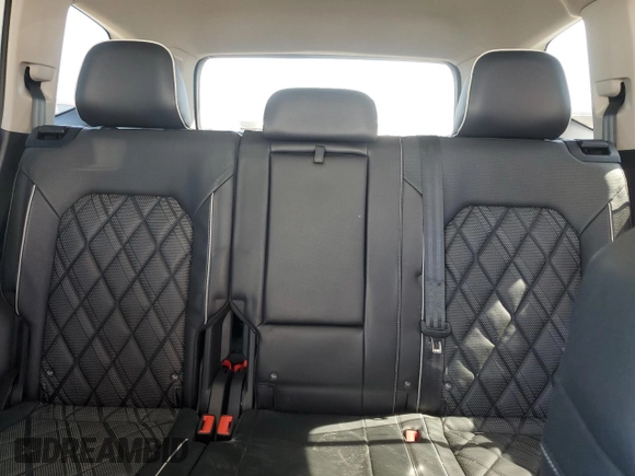 2024 Volkswagen Atlas SEL Premium R-Line z VIN 1V2FR2CA8RC516391, wystawiony jako Copart lot #51739075 z przebiegiem 21 723 mil mil oraz Szkoda całkowita • Salvage title. Historia ofert i sprzedaży dostępna na DreamBid. Obrazek 10.