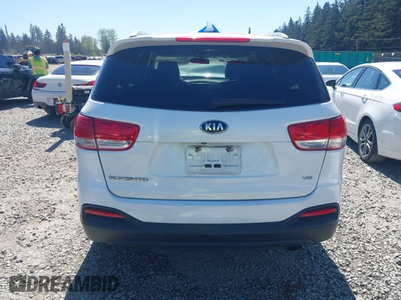2016 Kia Sorento LX z VIN 5XYPGDA59GG025432, wystawiony jako IAAI lot #42064630 z przebiegiem 170 591 mil mil oraz . Historia ofert i sprzedaży dostępna na DreamBid. Obrazek 17.