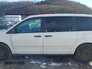 2008 Chrysler Town & Country LX with VIN 2A8HR44H58R139714, listed as a IAAI auction lot 41134005 with 184,567 mi miles. Bid and sale history available at carsss.com. Image 14.