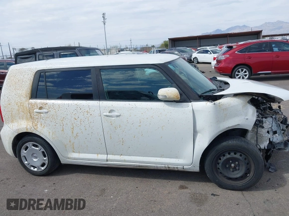 2008 Scion xB with VIN JTLKE50E281034521, listed as a IAAI auction lot 41896438 with 136,605 mi miles. Bid and sale history available at carsss.com. Image 14.