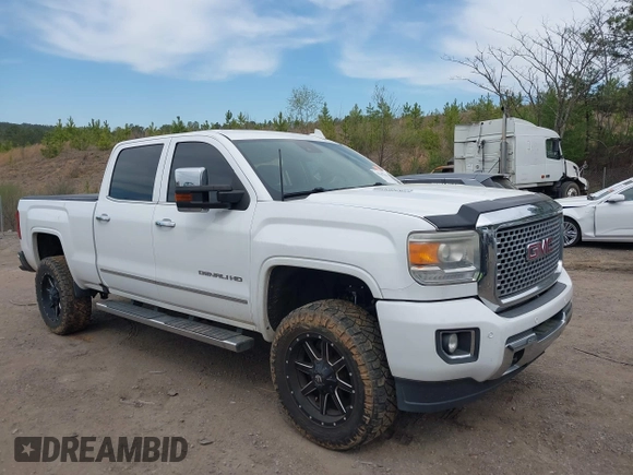 2016 GMC Sierra 2500HD Denali z VIN 1GT12UE82GF130096, wystawiony jako IAAI lot #41869448 z przebiegiem 129 659 mil mil oraz . Historia ofert i sprzedaży dostępna na DreamBid. Obrazek 13.