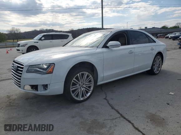 2017 Audi A8 z VIN WAU44AFD2HN009512, wystawiony jako Copart lot #50818385 z przebiegiem 44 175 mil mil oraz Szkoda całkowita • Salvage title. Historia ofert i sprzedaży dostępna na DreamBid. Obrazek 1.