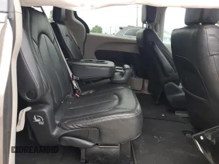 2017 Chrysler Pacifica Touring with VIN 2C4RC1DG6HR610644, listed as a Copart auction lot 63531525 with 92,381 mi miles and Clean title. Bid and sale history available at DreamBid. Image 11.