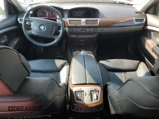 2008 BMW 7 Series 750i with VIN WBAHL83508DT13048, listed as a Copart auction lot 70463774 with 140,781 mi miles and Salvage Title. Bid and sale history available at carsss.com. Image 8.