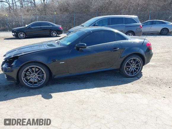 2008 Mercedes-Benz SLK 350 с VIN WDBWK56F48F179390, выставлен на аукционе IAAI как лот 41772723 с пробегом 148 691 миль миль и . История ставок и продаж доступна на DreamBid. Изображение 15.