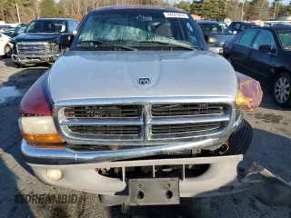 2000 Dodge Dakota SLT with VIN 1B7GG22X7YS639007, listed as a Copart auction lot 84829204 with 148,408 mi miles and Salvage Title. Bid and sale history available at DreamBid. Image 5.