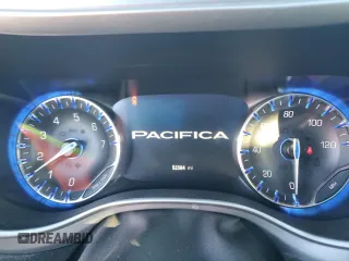 2021 Chrysler Pacifica Touring L z VIN 2C4RC3BG6MR599881, wystawiony jako Copart lot #79178904 z przebiegiem 52 384 mil mil oraz Szkoda całkowita • Salvage title. Historia ofert i sprzedaży dostępna na DreamBid. Obrazek 9.