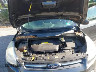 2016 Ford Escape SE with VIN 1FMCU9GX3GUB78749, listed as a IAAI auction lot 42030262 with 93,365 mi miles. Bid and sale history available at carsss.com. Image 10.