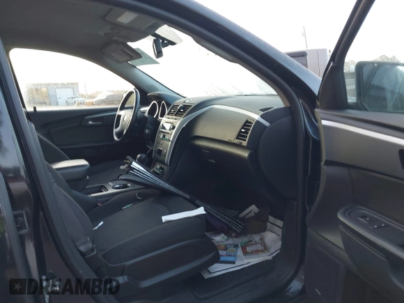 2012 Chevrolet Traverse 1LT z VIN 1GNKVGED4CJ270725, wystawiony jako IAAI lot #40300933 z przebiegiem Nie podano mil oraz . Historia ofert i sprzedaży dostępna na DreamBid. Obrazek 5.
