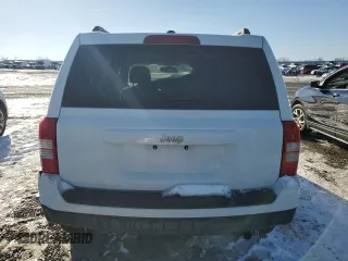 2016 Jeep Patriot Sport z VIN 1C4NJPBA0GD641413, wystawiony jako Copart lot #45956175 z przebiegiem 115 972 mil mil oraz Szkody całkowita. Historia ofert i sprzedaży dostępna na DreamBid. Obrazek 6.