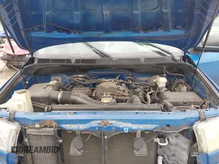 2007 Toyota Tundra SR5 with VIN 5TBBT54187S457414, listed as a IAAI auction lot 42170939 with 136,201 mi miles and . Bid and sale history available at DreamBid. Image 10.