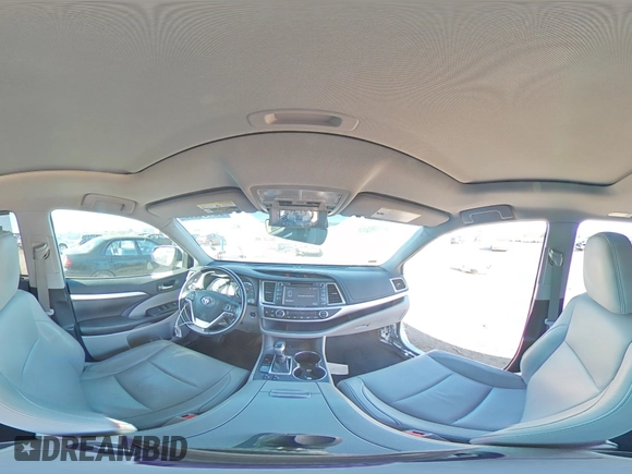 2018 Toyota Highlander SE z VIN 5TDKZRFH5JS534366, wystawiony jako Copart lot #52105255 z przebiegiem 53 972 mil mil oraz Szkoda całkowita • Salvage title. Historia ofert i sprzedaży dostępna na DreamBid. Obrazek 13.