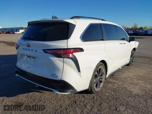 2021 Toyota Sienna XSE with VIN 5TDXRKEC2MS051179, listed as a IAAI auction lot 41067155 with 101,179 mi miles and . Bid and sale history available at DreamBid. Image 4.
