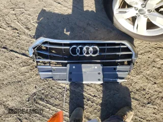 2018 Audi Q5 Premium Plus with VIN WA1BNAFY2J2005326, listed as a Copart auction lot 39950623 with 81,979 mi miles. Bid and sale history available at carsss.com. Image 12.