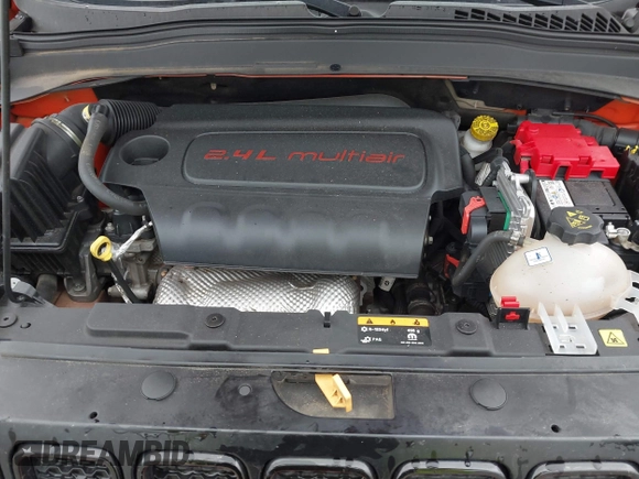 2020 Jeep Renegade Altitude with VIN ZACNJABB3LPM05319, listed as a IAAI auction lot 41491809 with 95,043 mi miles and . Bid and sale history available at DreamBid. Image 10.