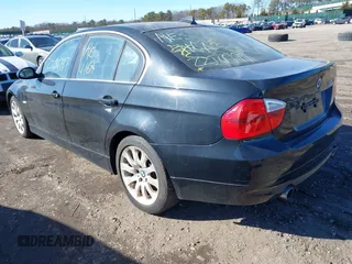 2008 BMW 3 Series 335xi with VIN WBAVD53528A284457, listed as a IAAI auction lot 41641525 with 999,999 mi miles. Bid and sale history available at carsss.com. Image 3.