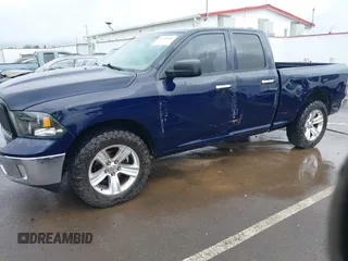 2015 Ram 1500 Outdoorsman z VIN 1C6RR7GT6FS508211, wystawiony jako IAAI lot #42044889 z przebiegiem 125 774 mil mil oraz . Historia ofert i sprzedaży dostępna na DreamBid. Obrazek 17.
