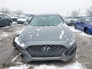 2019 Hyundai Sonata Sport with VIN 5NPE34AF5KH806249, listed as a IAAI auction lot 41567922 with 27,649 mi miles. Bid and sale history available at carsss.com. Image 11.