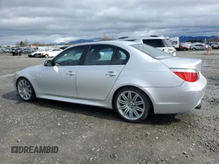 2008 BMW 5 Series 550i with VIN WBANW53598CT48301, listed as a Copart auction lot 48966175 with 221,277 mi miles and Clean Title. Bid and sale history available at carsss.com. Image 2.