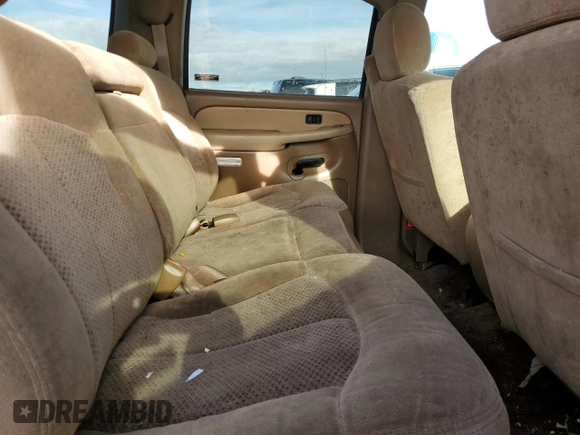 2000 Chevrolet Suburban LS with VIN 3GNFK16T3YG200221, listed as a Copart auction lot 87088044 with 163,716 mi miles and Salvage title. Bid and sale history available at DreamBid. Image 11.