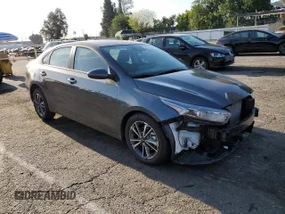 2024 Kia Forte LXS with VIN 3KPF24AD2RE799085, listed as a Copart auction lot 52155725 with 17,527 mi miles and Salvage Title. Bid and sale history available at carsss.com. Image 4.