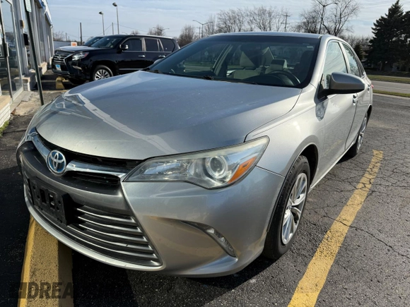 2015 Toyota Camry XLE with VIN 4T4BF1FK3FR447446, listed as a Copart auction lot 55267255 with 207,189 mi miles and Clean Title. Bid and sale history available at carsss.com. Image 2.