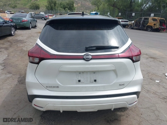 2022 Nissan Kicks SR with VIN 3N1CP5DV8NL484704, listed as a IAAI auction lot 41882050 with 70,535 mi miles. Bid and sale history available at carsss.com. Image 17.