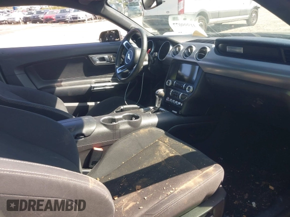 2019 Ford Mustang EcoBoost с VIN 1FA6P8TH5K5185938, выставлен на аукционе IAAI как лот 41999077 с пробегом 99 254 миль миль и . История ставок и продаж доступна на DreamBid. Изображение 5.