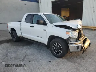 2017 Toyota Tundra 2WD SR5 with VIN 5TFRY5F14HX213047, listed as a Copart auction lot 41896345 with 235,393 mi miles and Salvage Title. Bid and sale history available at carsss.com. Image 4.
