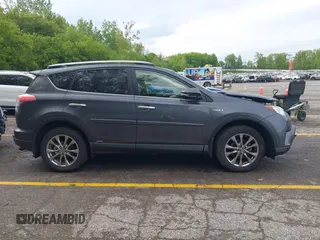2017 Toyota RAV4 Limited z VIN JTMDJREV0HD077995, wystawiony jako IAAI lot #42318582 z przebiegiem 85 076 mil mil oraz . Historia ofert i sprzedaży dostępna na DreamBid. Obrazek 13.