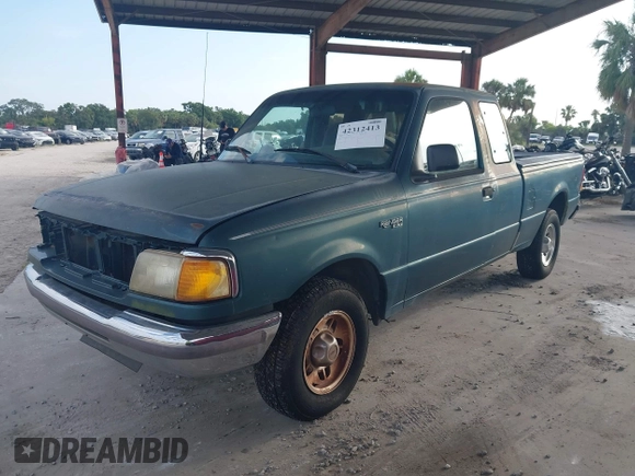1996 Ford Ranger XL z VIN 1FTCR14AXTTA10663, wystawiony jako IAAI lot #42312413 z przebiegiem 104 211 mil mil oraz . Historia ofert i sprzedaży dostępna na DreamBid. Obrazek 2.