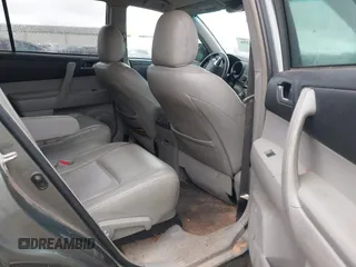 2013 Toyota Highlander with VIN 5TDZA3EH5DS038119, listed as a IAAI auction lot 41753356 with Not Provided miles and . Bid and sale history available at DreamBid. Image 8.