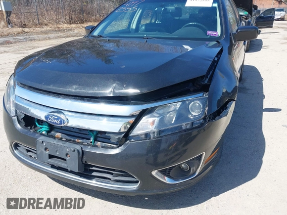 2011 Ford Fusion SEL with VIN 3FAHP0JG1BR321371, listed as a IAAI auction lot 41972555 with 155,027 mi miles. Bid and sale history available at carsss.com. Image 6.