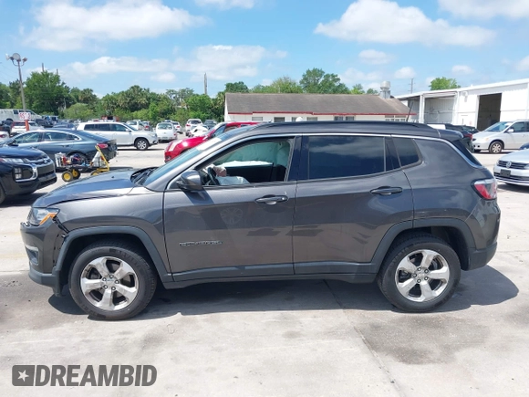 2020 Jeep Compass Latitude with VIN 3C4NJCBB3LT136018, listed as a IAAI auction lot 41915073 with 80,785 mi miles and . Bid and sale history available at carsss.com. Image 14.