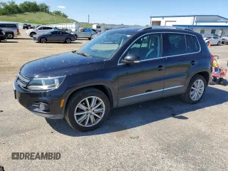 2012 Volkswagen Tiguan S z VIN WVGBV7AX9CW509824, wystawiony jako Copart lot #57688185 z przebiegiem 109 918 mil mil oraz Czysty tytuł • Clean title. Historia ofert i sprzedaży dostępna na DreamBid. Obrazek 1.
