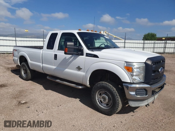 2011 Ford F-250 XL z VIN 1FT7X2BTXBEC55936, wystawiony jako Copart lot #61014275 z przebiegiem 199 882 mil mil oraz Czysty tytuł • Clean title. Historia ofert i sprzedaży dostępna na DreamBid. Obrazek 4.