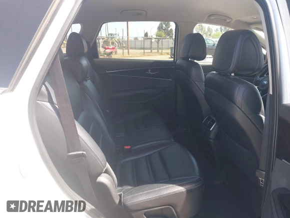 2016 Kia Sorento EX with VIN 5XYPHDA51GG001543, listed as a IAAI auction lot 41993955 with 176,098 mi miles. Bid and sale history available at carsss.com. Image 8.