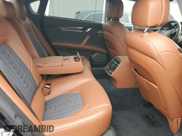 2017 Maserati Quattroporte z VIN ZAM56RRL0H1199204, wystawiony jako Copart lot #60826134 z przebiegiem 45 765 mil mil oraz Szkoda całkowita • Salvage title. Historia ofert i sprzedaży dostępna na DreamBid. Obrazek 10.